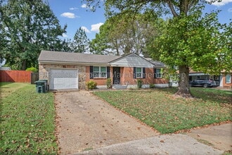 Building Photo - 4537 Whiteside St