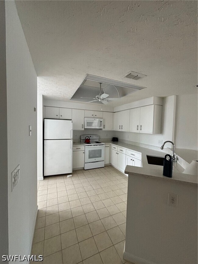 Foto del edificio - 2182 Anchorage Ln