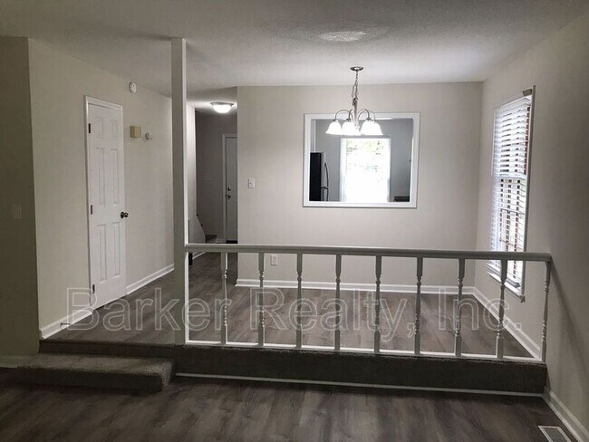 Foto del edificio - 4102 Arckelton Dr