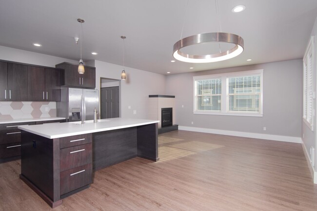 Foto del edificio - Liberty Lake Stonehill Luxury Condo in the...