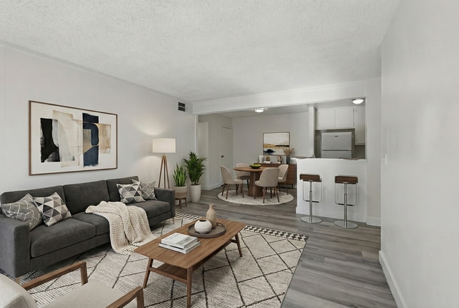 Building Photo - Tropicana Royale