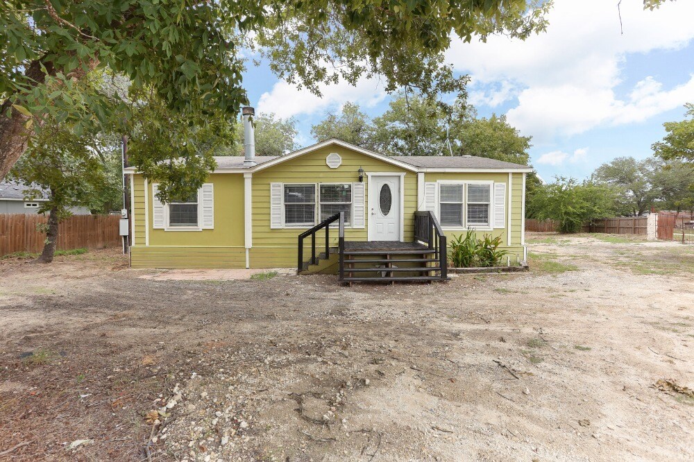 Primary Photo - 4223 Carlsbad Dr