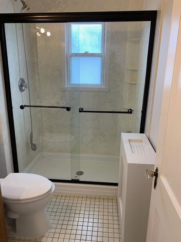 12 Parkway Dr, Stratford, CT 06614 Townhome Rentals in Stratford CT