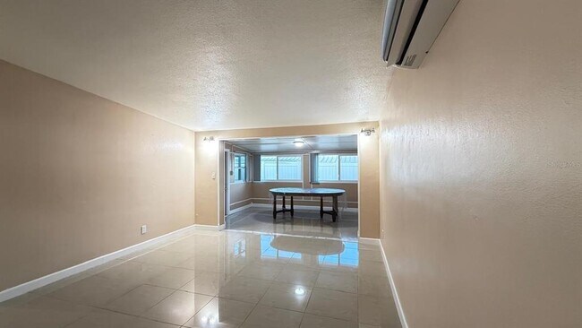 Foto del edificio - 3107 Bayshore Gardens Pkwy