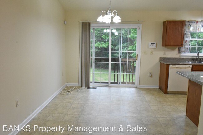 Building Photo - 4 br, 3 bath House - 108 American Dr