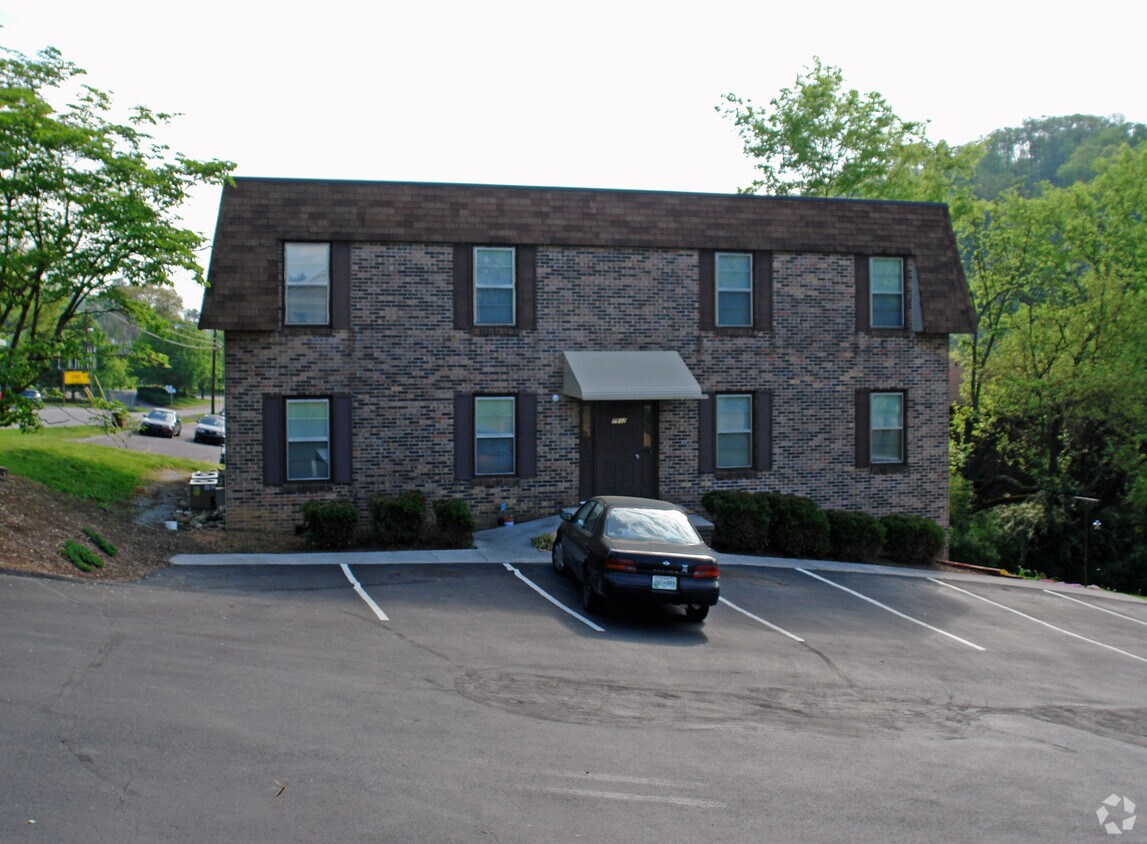 1932 Dutch Valley Dr, Knoxville, TN 37918 Apartments in Knoxville, TN
