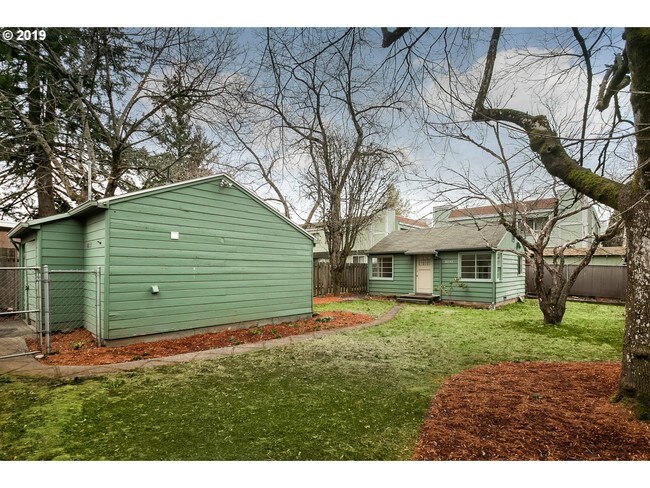 Building Photo - 2604 SE 118th Ave