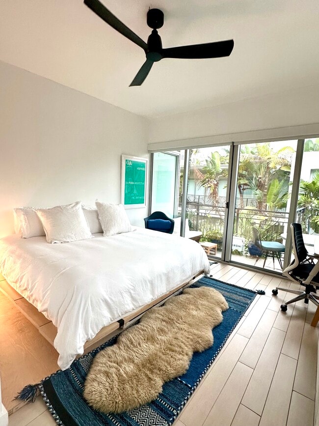 Building Photo - 2135 Washington Ct