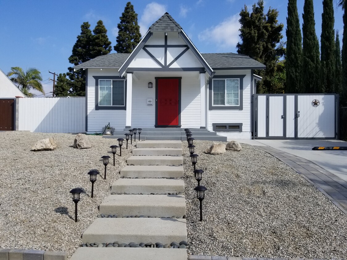 Primary Photo - 1332 Welton Way
