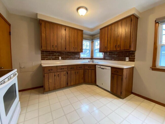 Building Photo - 8221 Kenton Avenue