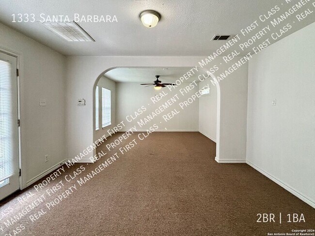 Foto del edificio - 1333 Santa Barbara St