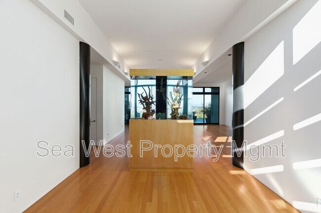 Foto del edificio - 2328 Rue De Anne