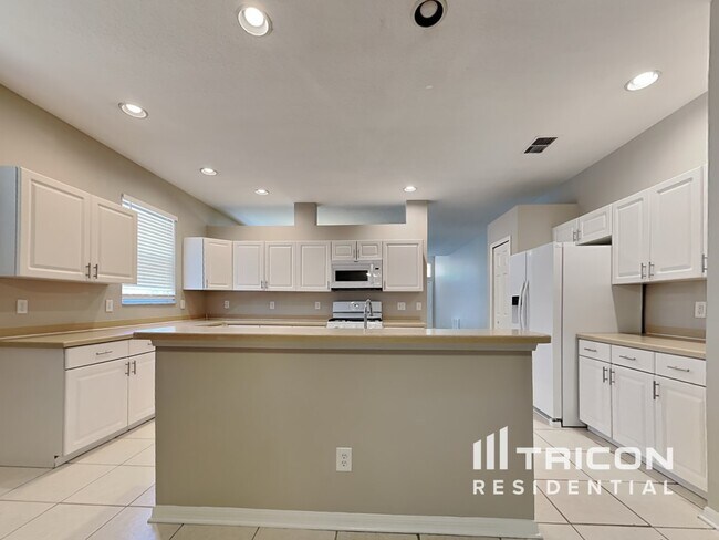 Foto del edificio - 2524 Deer Forest Dr