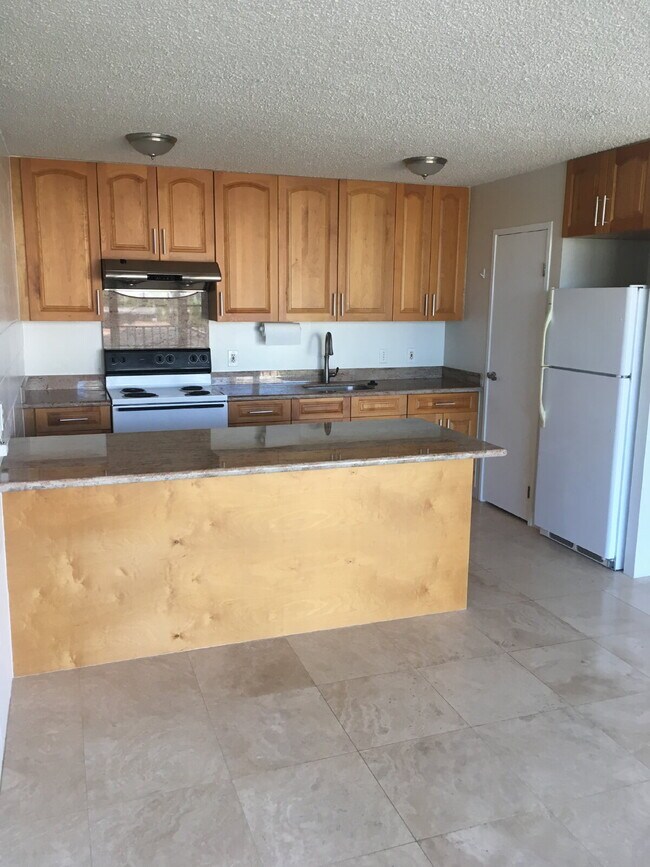 Foto del edificio - Clean/Renovated 1Bdrm in town.