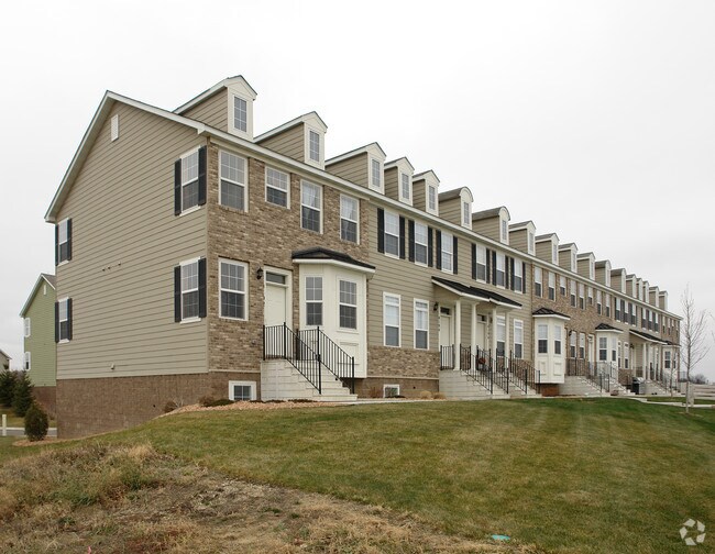 41804270 Orleans Dr NE, Saint Michael, MN 55376 Apartments in Saint