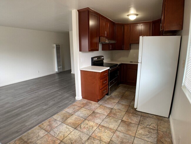 Building Photo - 3233 Santa Clara Ave