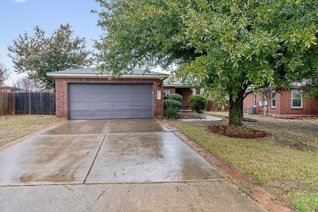 Building Photo - 107 McCarthur Dr