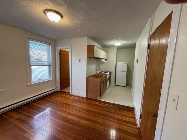 Foto del edificio - 14 Garrison Ave