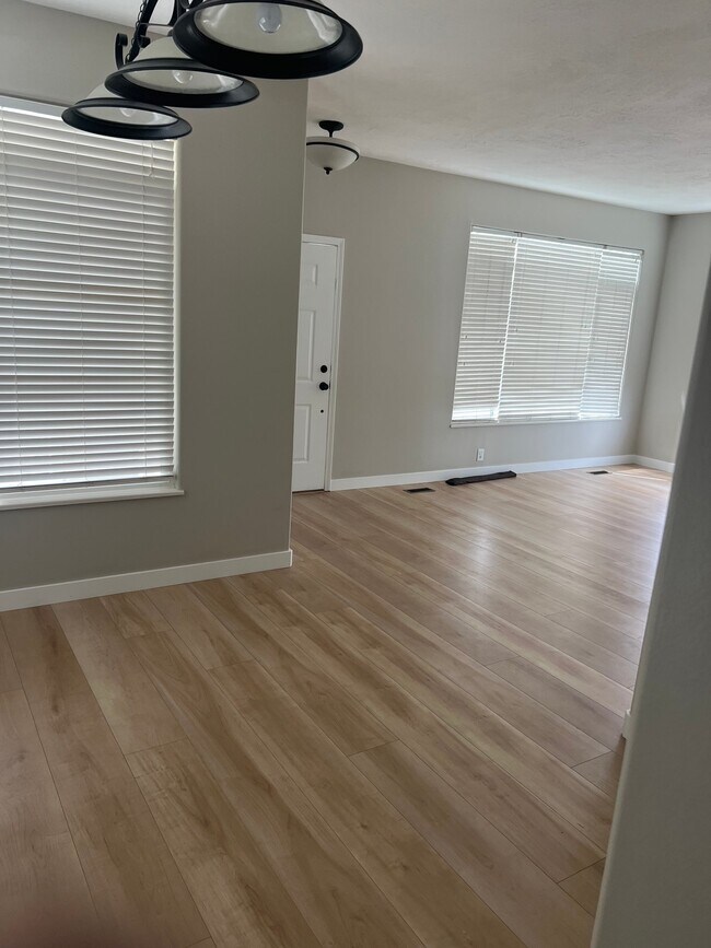 Building Photo - 14043 Pepi Band Rd