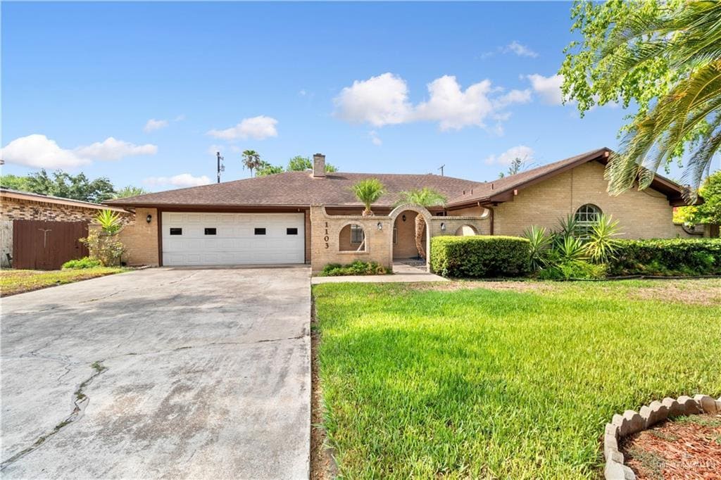Primary Photo - 1103 Ash Dr