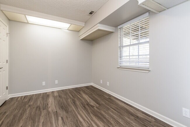 Foto del edificio - 3360 Tia Trace NW
