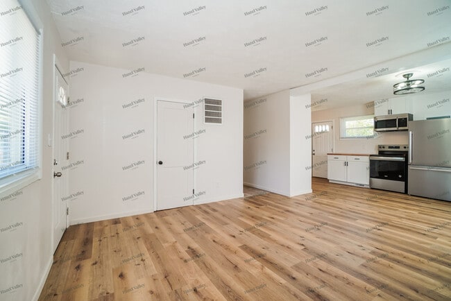 Building Photo - 3496 Ontario St