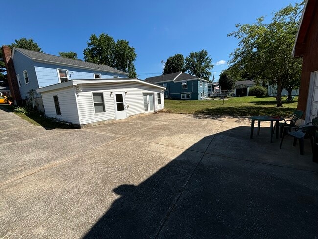 Foto del edificio - 210 Boston Dr