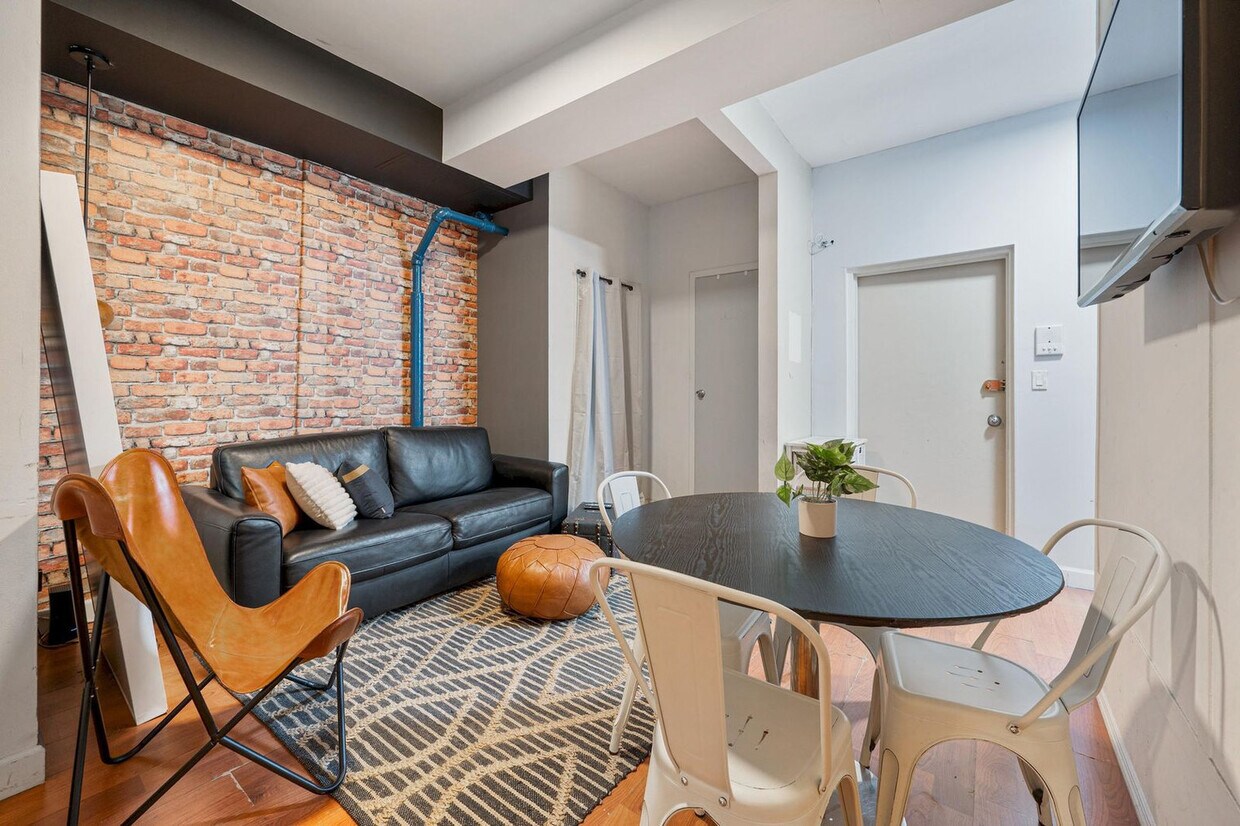 Foto principal - 446-410 10th Ave
