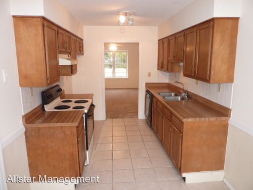 Building Photo - 3 br, 1.5 bath House - 6675 Forest Gate