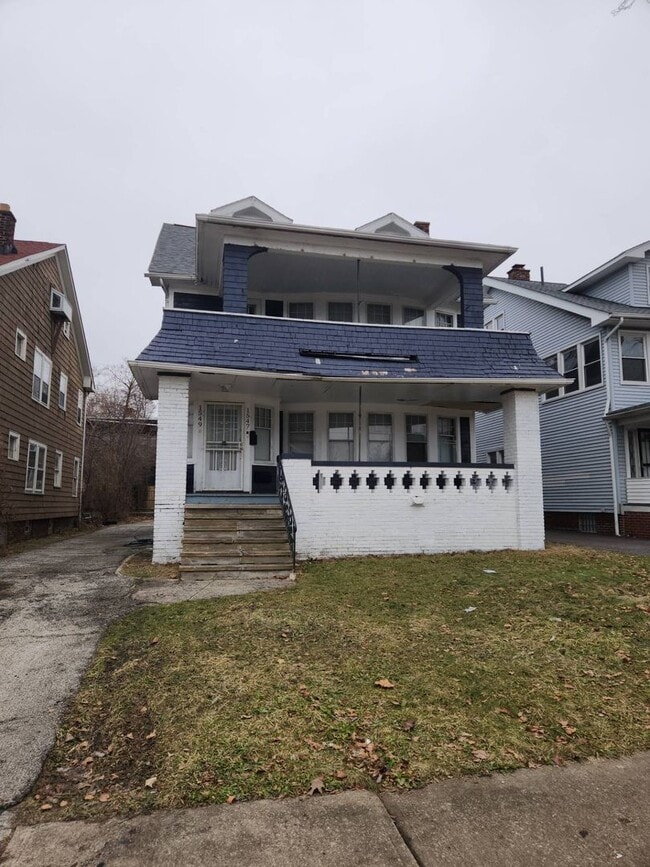Building Photo - 1547 Hillcrest Rd