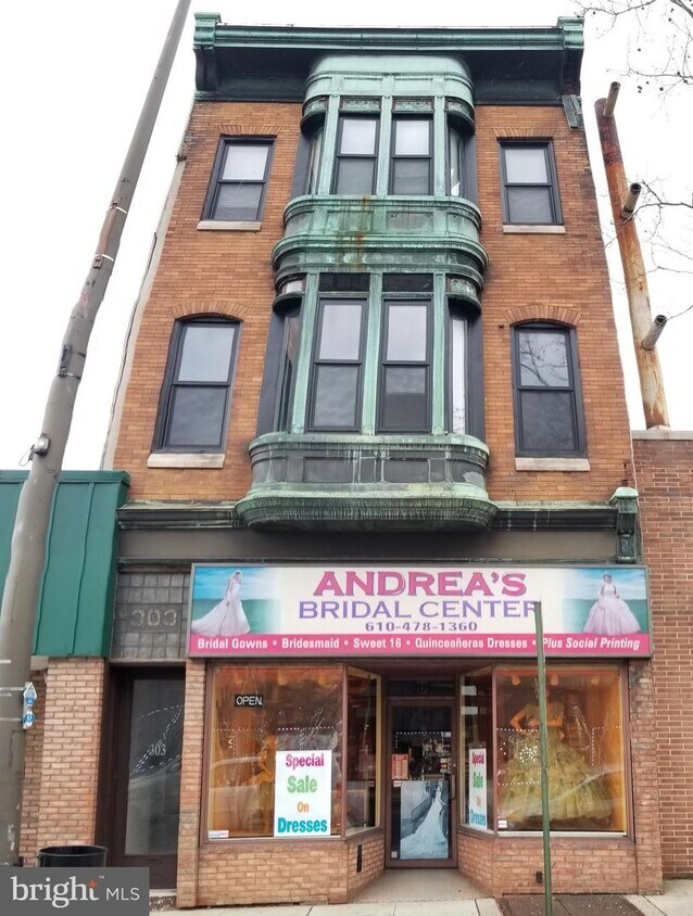 Primary Photo - 303 Penn St