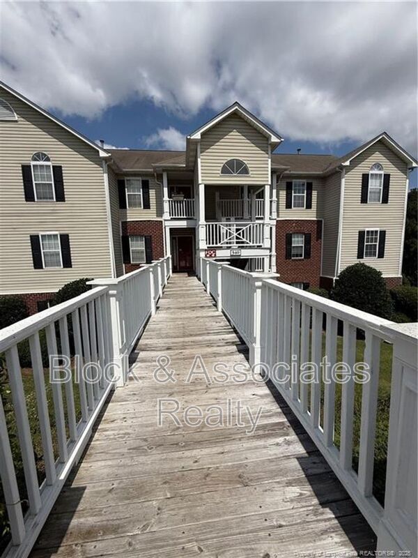 Foto principal - 340 Bubble Creek Ct