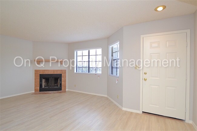 Foto del edificio - 6262 E Brown Rd