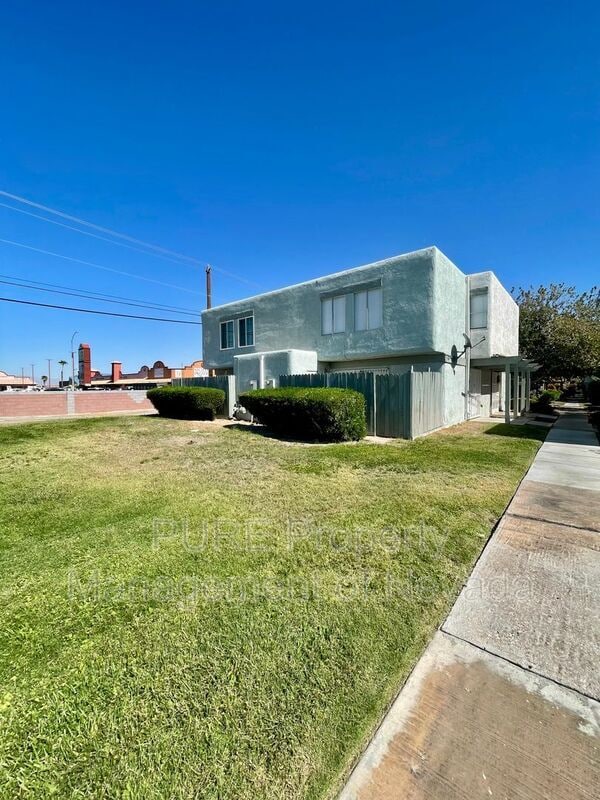 Foto del edificio - 3532 Villa Knolls N Dr