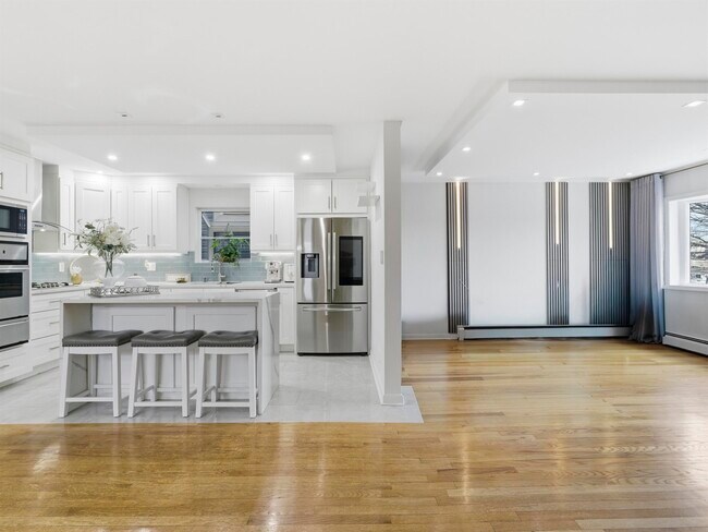 Foto del edificio - 6507 Madison St