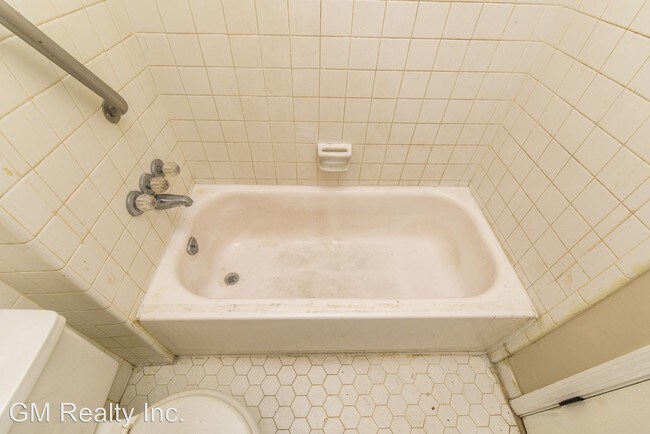 Building Photo - 3 br, 1.5 bath House - 3048 Kingsgate