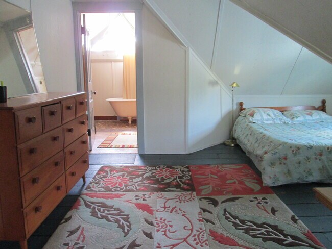 Bedroom to bath - 109 S Johnson St