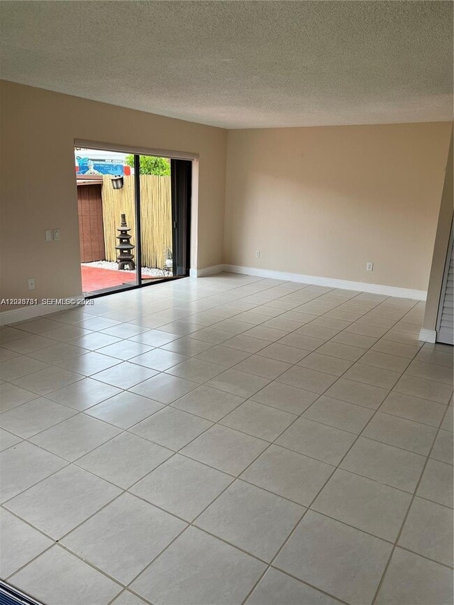 Building Photo - 6251 SW 116th Pl