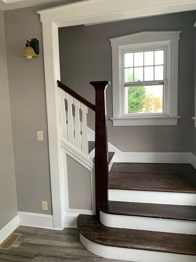 Primary Photo - Newly Remodeled 3 Bedroom Duplex