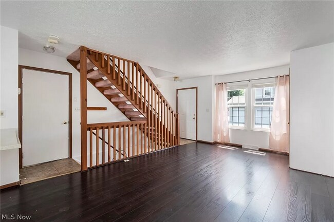 Building Photo - 3154 Deer Trail