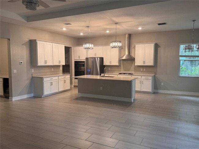 Building Photo - 917 SE 42nd St