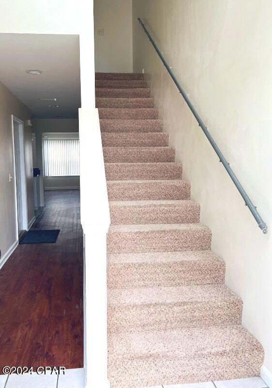 Foto del edificio - 1553 Mulberry Ave