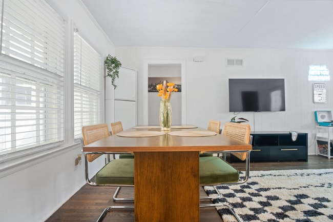 Photo - 00 inquire about address Apartment