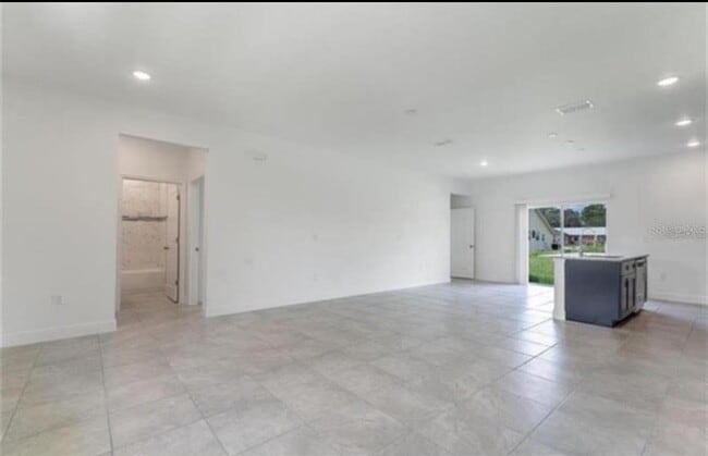 Foto del edificio - 4484 SW 151st St