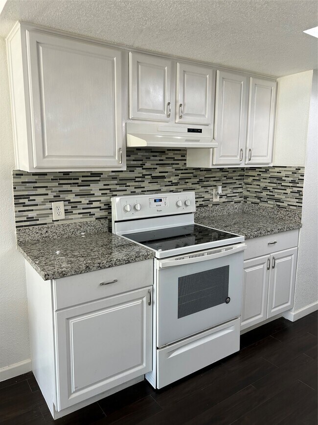 Building Photo - 11127 Sageview Dr