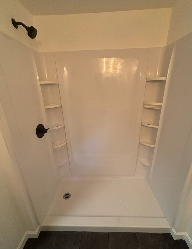 Shower - 3 Walcott St