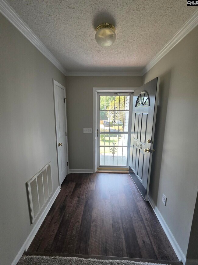 Foto del edificio - 129 Wildflower Ln
