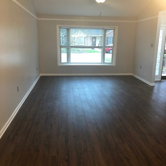 313 Grace St, Greenwood, SC 29649 Townhome Rentals in Greenwood SC