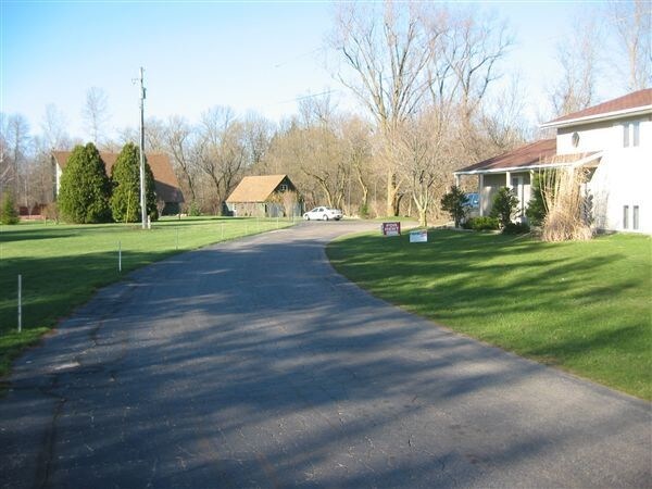 Foto del edificio - 2 br, 1 bath Duplex - 52 Chary Ln