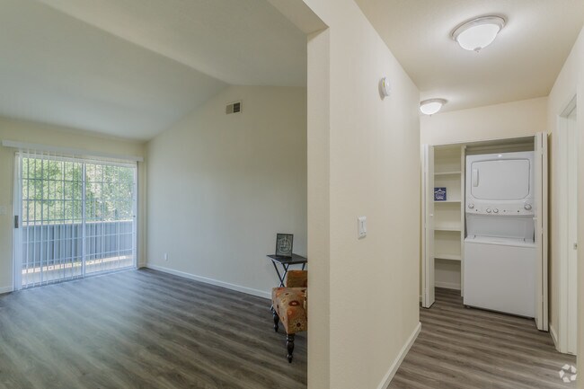 2HAB, BA 1000 ft² - Cirby Oaks Apartments